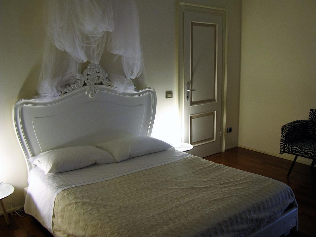 Domus Nova Residenza Il B&B Mantoue Extérieur photo
