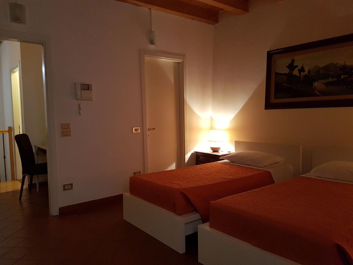 Domus Nova Residenza Il B&B Mantoue Extérieur photo