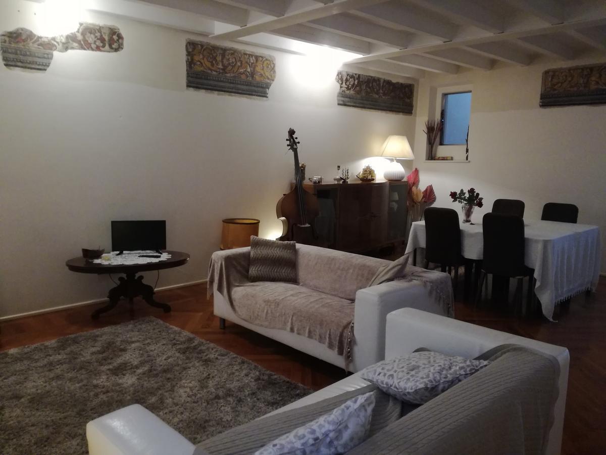 Domus Nova Residenza Il B&B Mantoue Extérieur photo