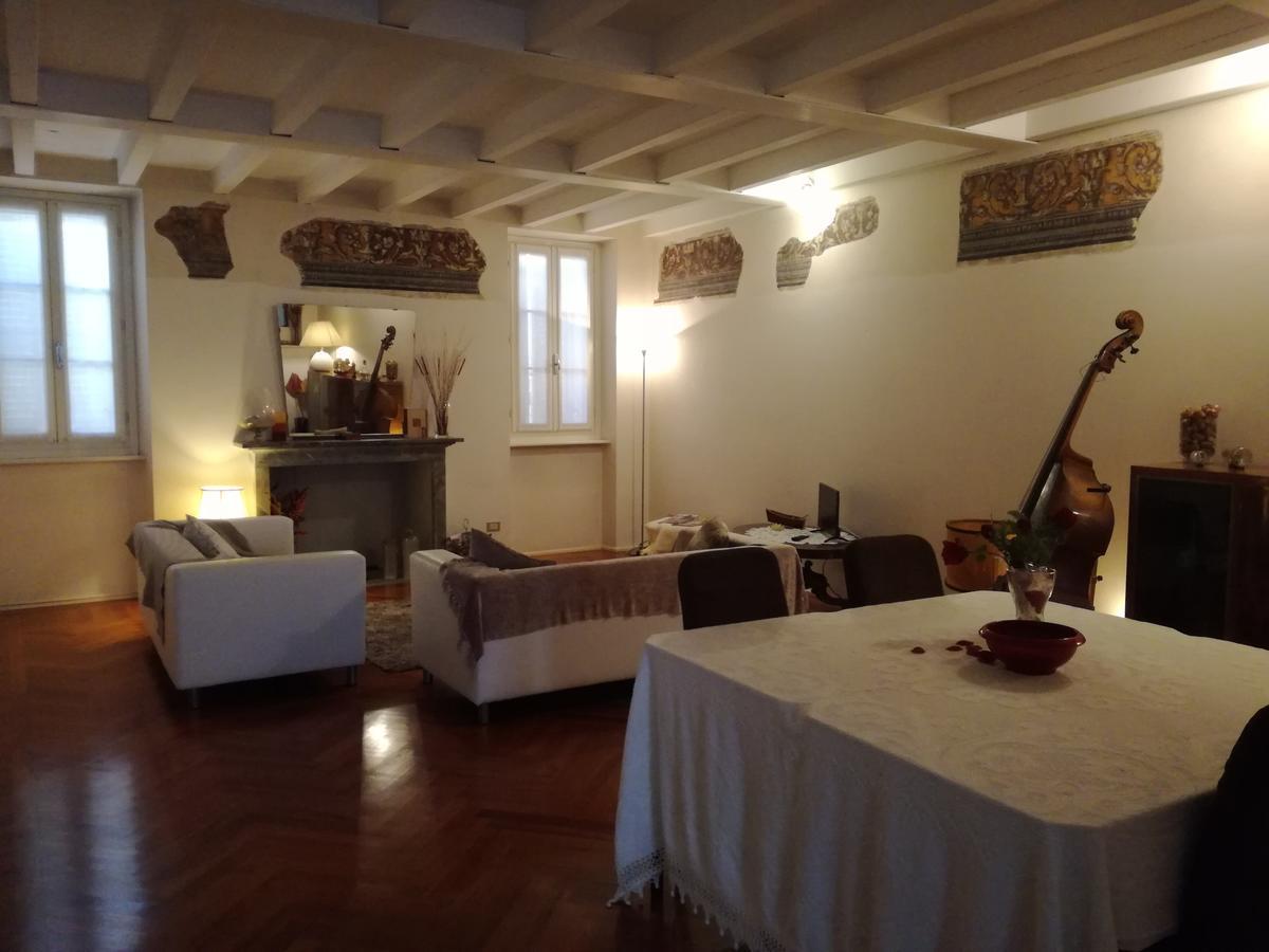 Domus Nova Residenza Il B&B Mantoue Extérieur photo