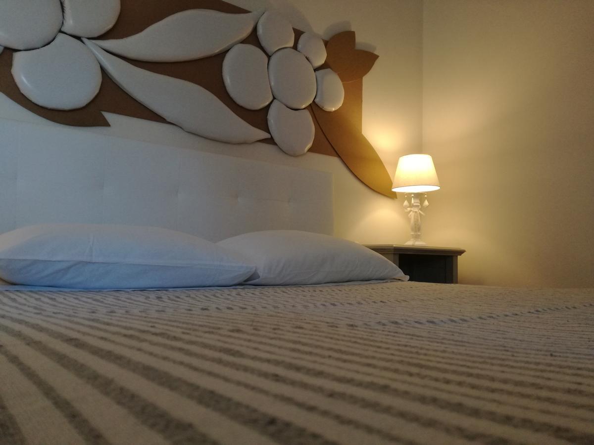 Domus Nova Residenza Il B&B Mantoue Extérieur photo