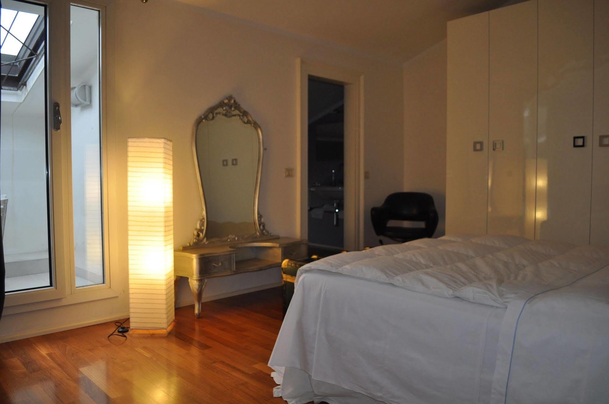 Domus Nova Residenza Il B&B Mantoue Extérieur photo
